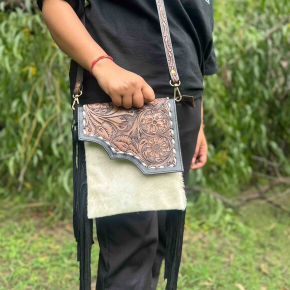 Genuine Hair On Cowhide Purse, Hand Tooled Leather Bag, Western Leather Shoulder - Picture 3 of 7